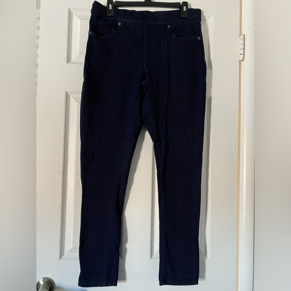 Levi’s Blue Shaping Leggings Size 31